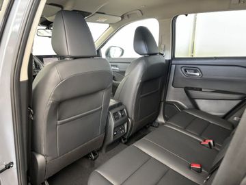 Fotografie des Nissan X-Trail 1.5 VC-T Mild-Hybrid Xtronic N-Connecta