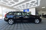 Volvo V60 Kinetic SHZ Tempo. Navi Bluetooth Klima PDC - gebrauchte Volvo V60 aus dem Jahr 2015