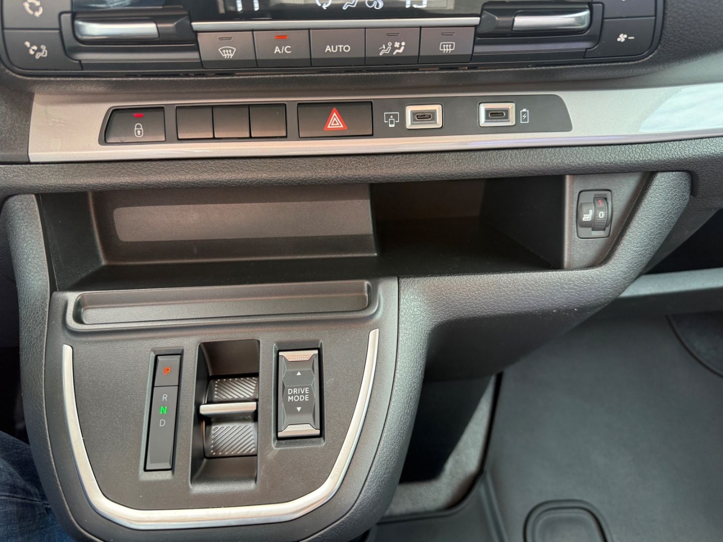 Fahrzeugabbildung Opel Zafira Life Edition XL 9 Sitze+SHZ+LHZ+ AHK