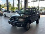 Mitsubishi Pajero Pinin 4x4 Automatikgetriebe - SUVs & Geländewagen aus dem Jahr 2000