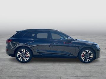 Audi Q8 e-tron - 6
