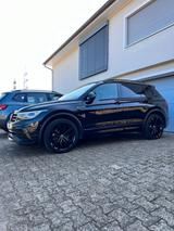 Volkswagen VW Tiguan Rline 4Motion 200PS R-Line R - Volkswagen Tiguan: Rline