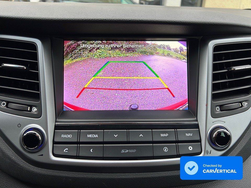 Fahrzeugabbildung Hyundai TUCSON 1.6T 4WD INTRO AHK 1.HAND NAV+KAMERA+PDC+