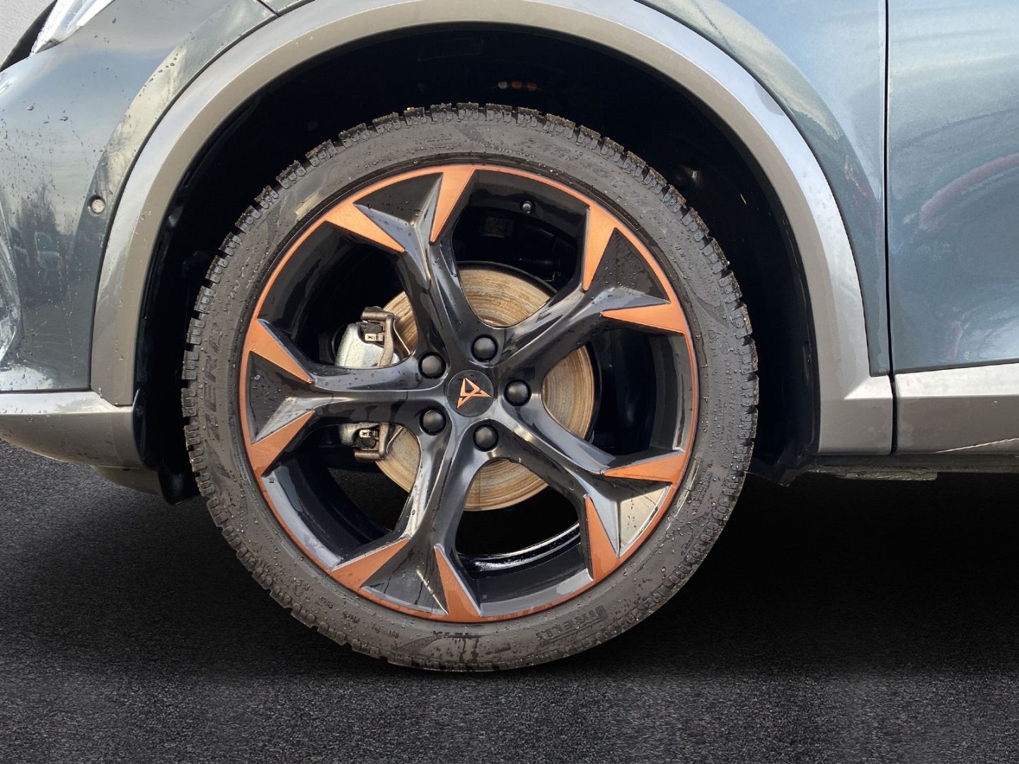Fahrzeugabbildung CUPRA Formentor Basis 1.5 TSI EU6d AD* AHK* Navi *Memo