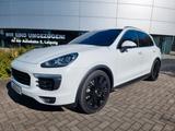 Porsche Cayenne S Burmester Chrono Pano Sitzbel.AHK Voll - Porsche Cayenne Gebrauchtwagen in Leipzig