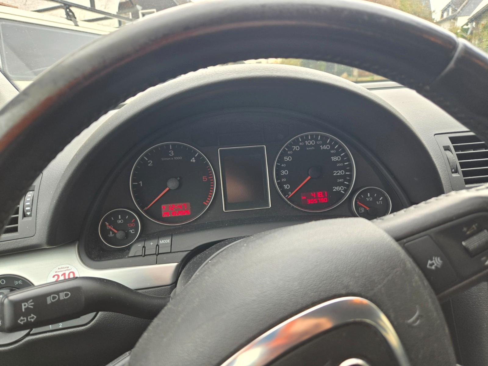 Audi A4 2007 — photo 7