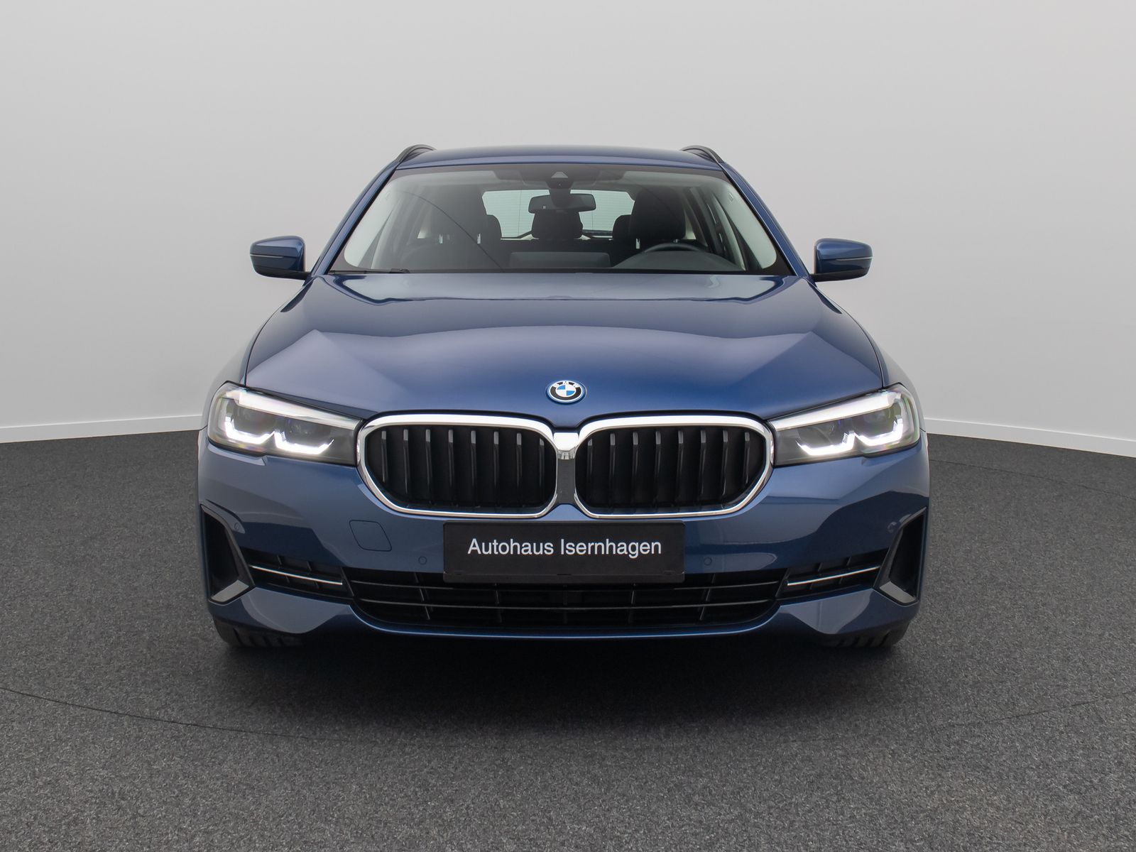 Fahrzeugabbildung BMW 520e Alarm DAB Kamera Cockpit Sport Leder 18Zoll