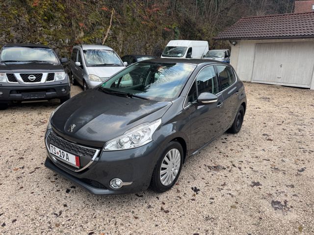 Peugeot 208 Allure,Tüv03/2026 Zoll 24.12.24