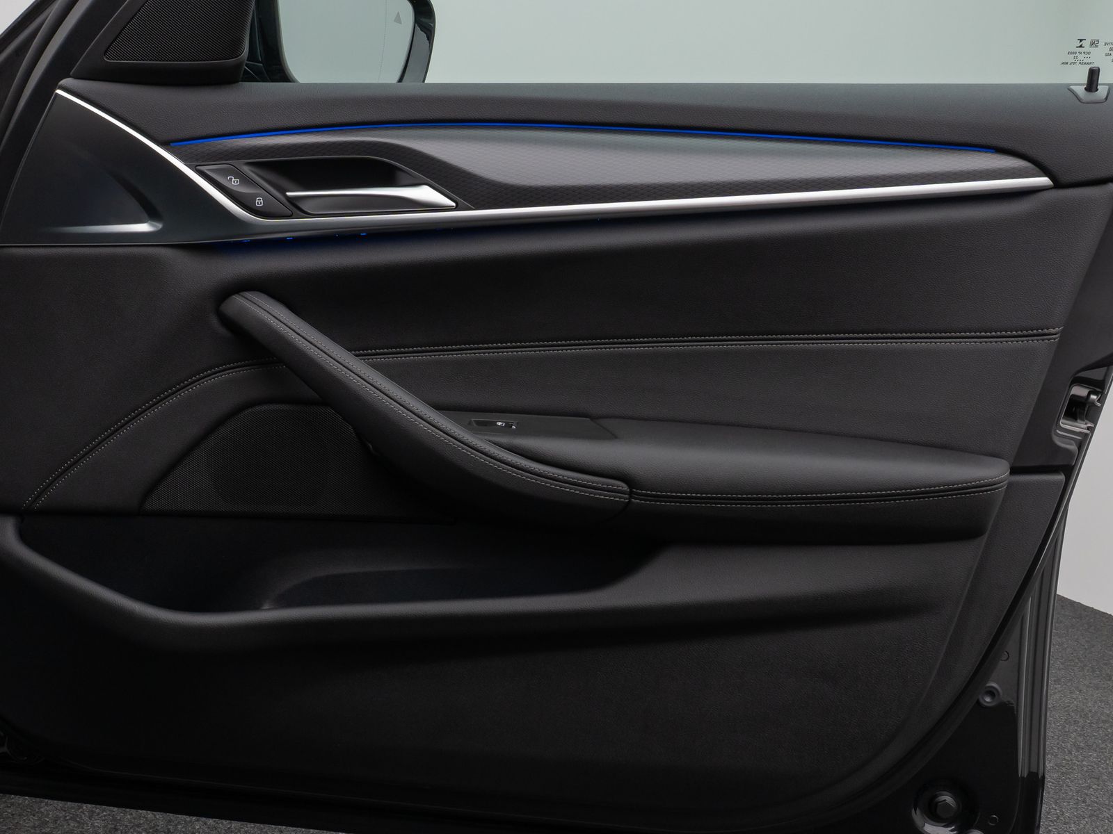 Fahrzeugabbildung BMW 530d M Sport Panorama Kamera Laser HUD DAB HiFi