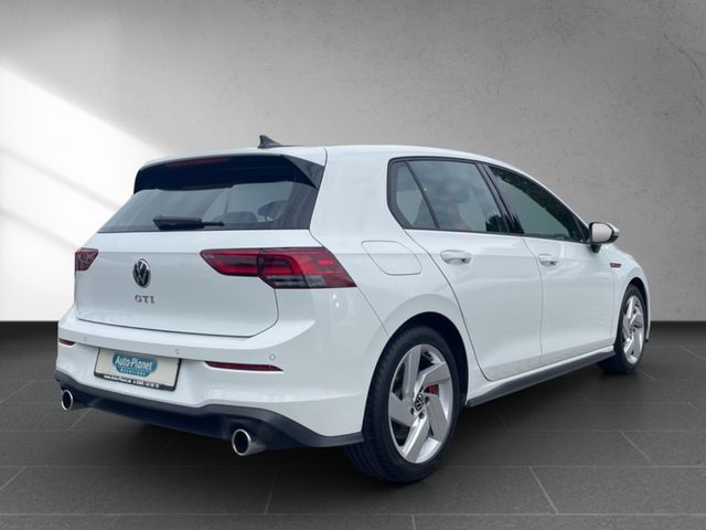 Volkswagen Golf VIII 2.0 TSI DSG GTI LED-PLUS CAM SHZ PDC