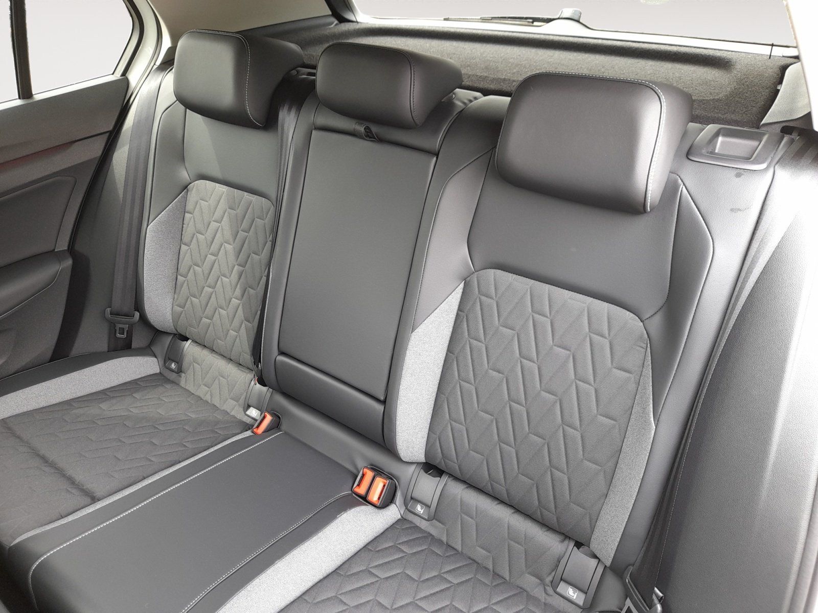 Volkswagen Golf - Bild 8