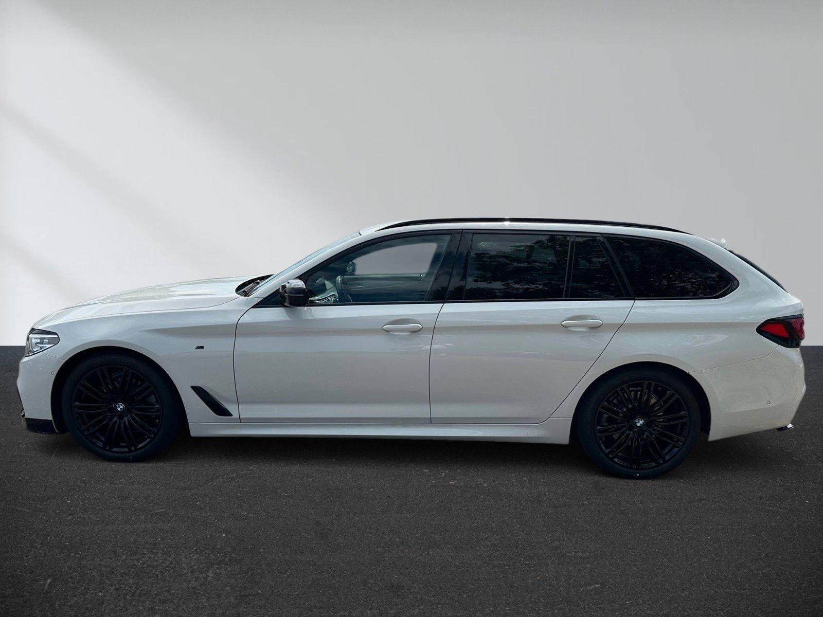 BMW 520 d Touring M Sport – Bild 8