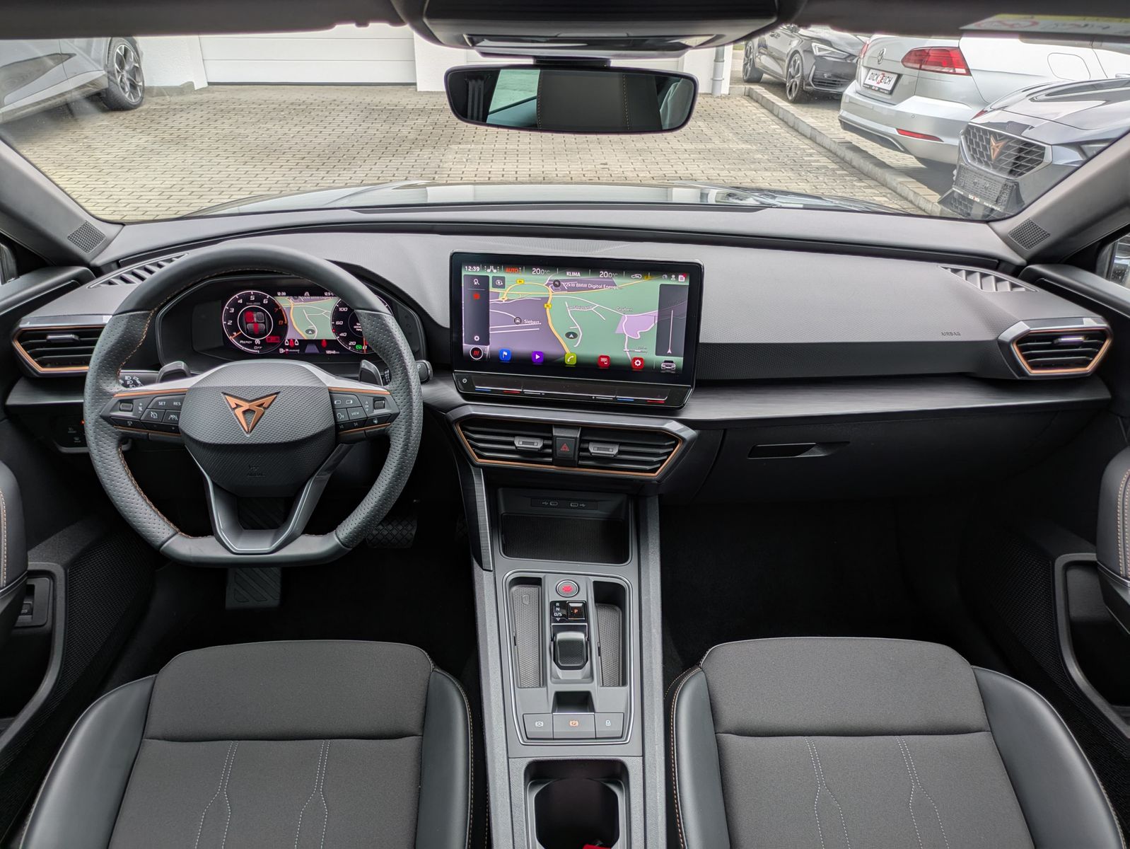 Fahrzeugabbildung CUPRA Leon 1.5 eTSI DSG MATRIX-LED*ACC*AHK*KAMERA*18"