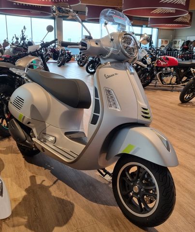 Vespa GTS 300 Super Tech ABS