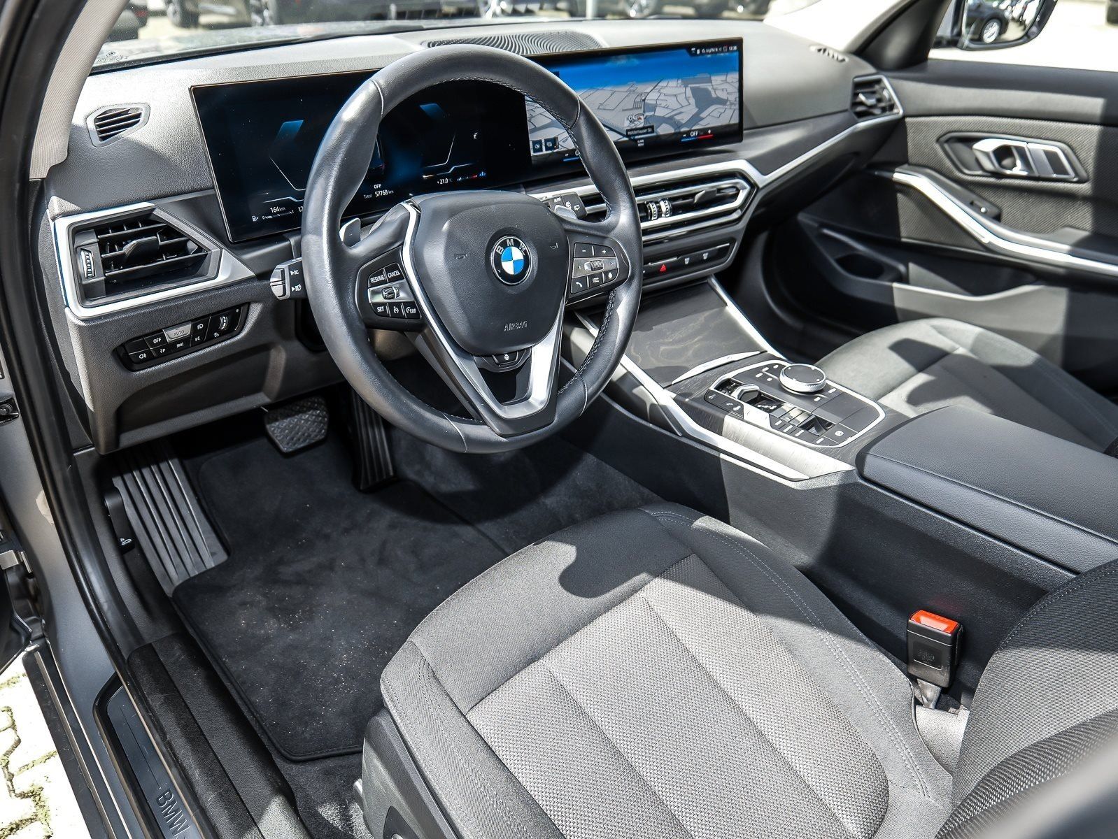 BMW 320i Touring AHK Navi Memory RFK DAB foto 16