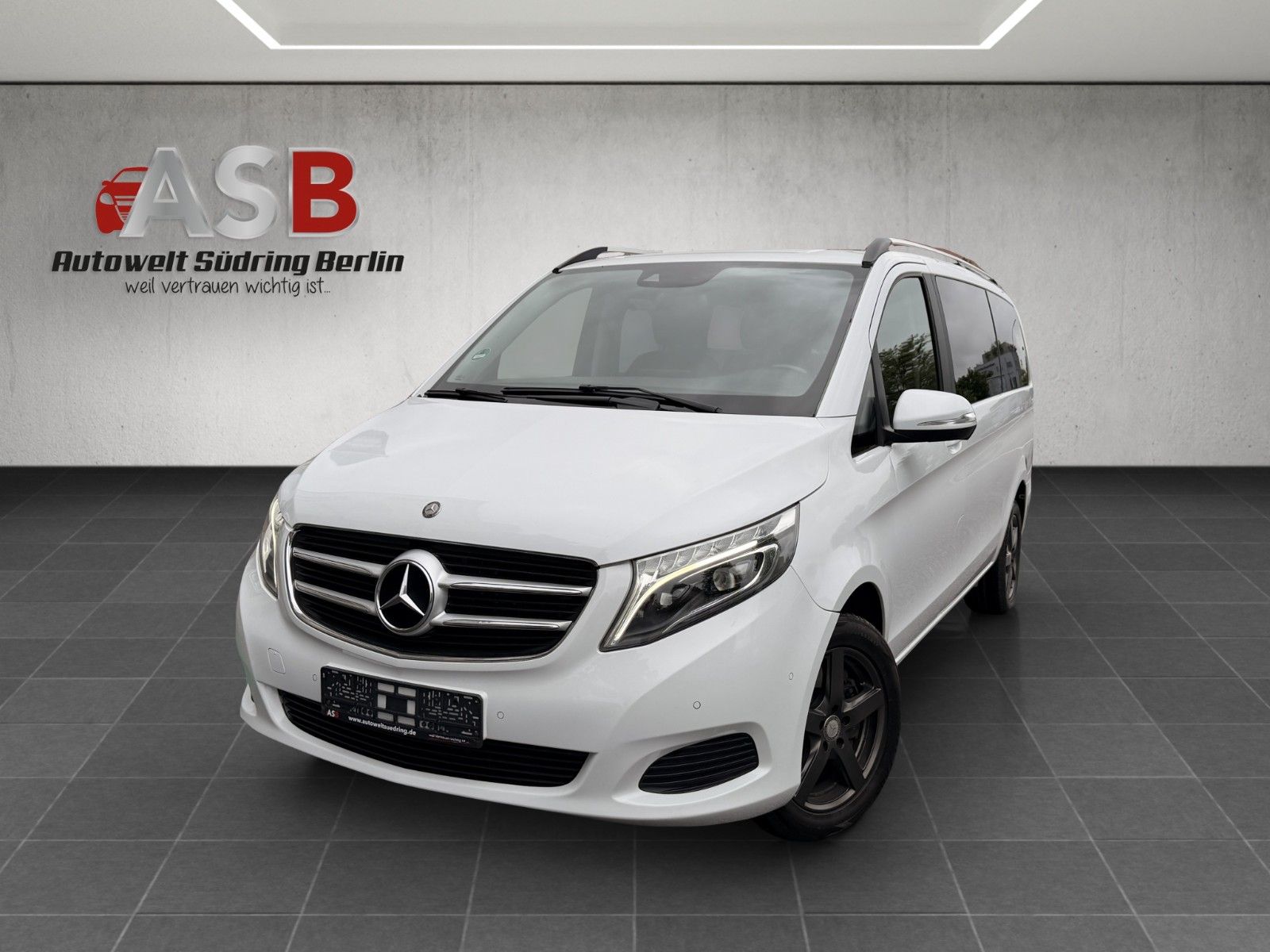 MERCEDES-BENZ V 220d lang Edition *LED*AHK*R.Kamera*Automatik*