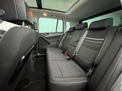 VW Tiguan Cup Sport & Style BMT/PANO / GARANTIE/AHK VW Tiguan Cup Sport & Style BMT/PANO / GARANTIE/AHK