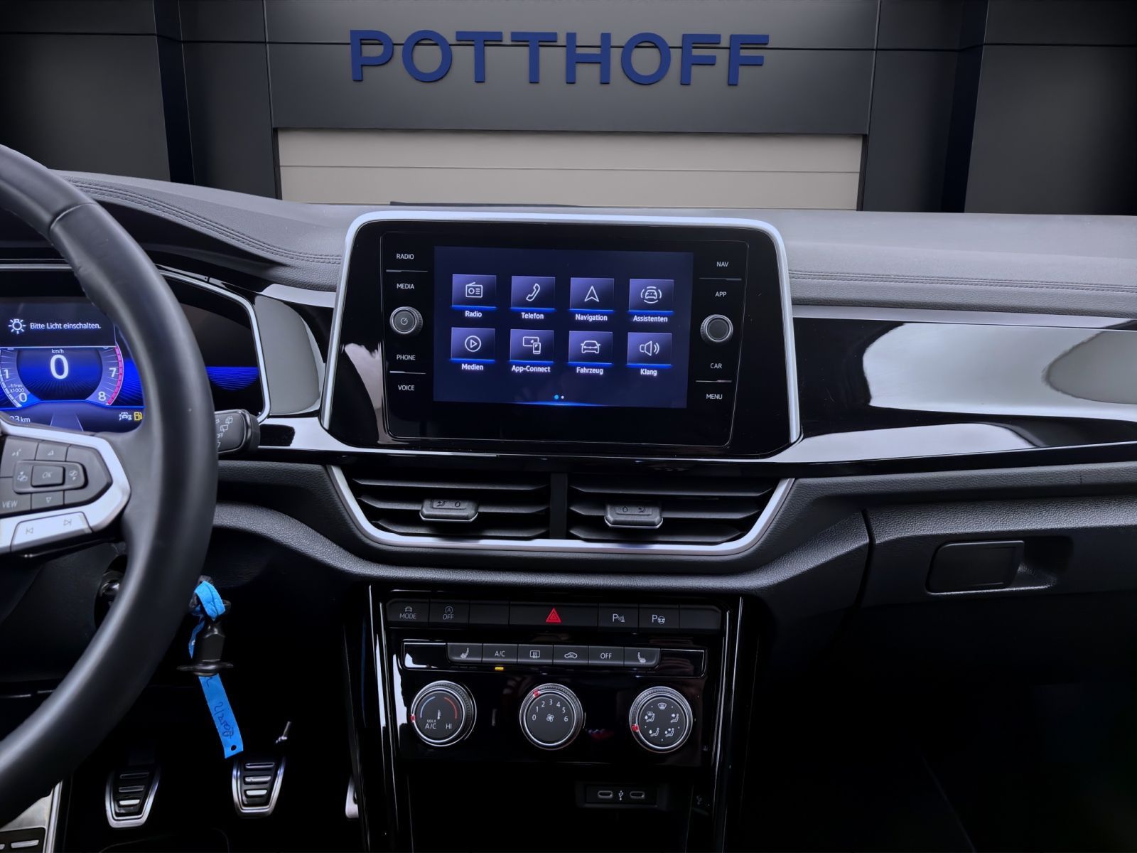Volkswagen T-Roc - Bild 15