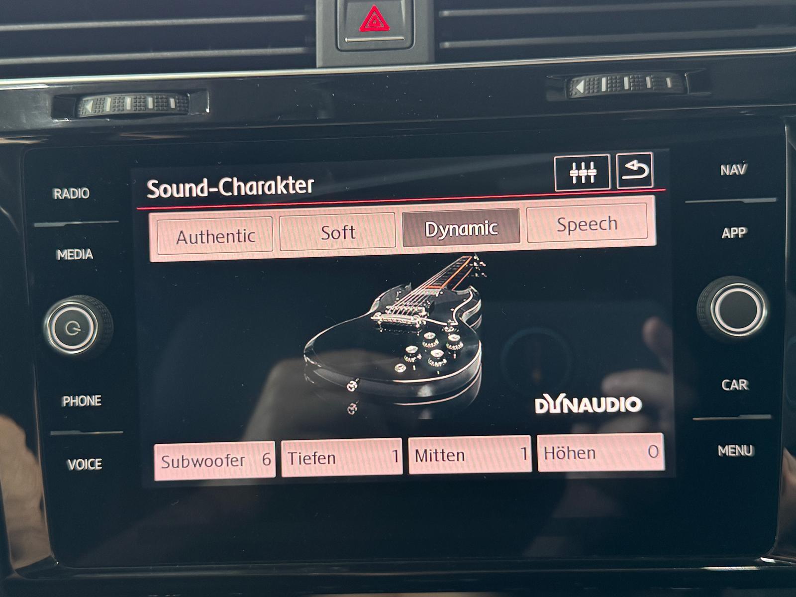 Volkswagen Golf GTI Performance Virtual/PANO/Matrix/SZH/ACC
