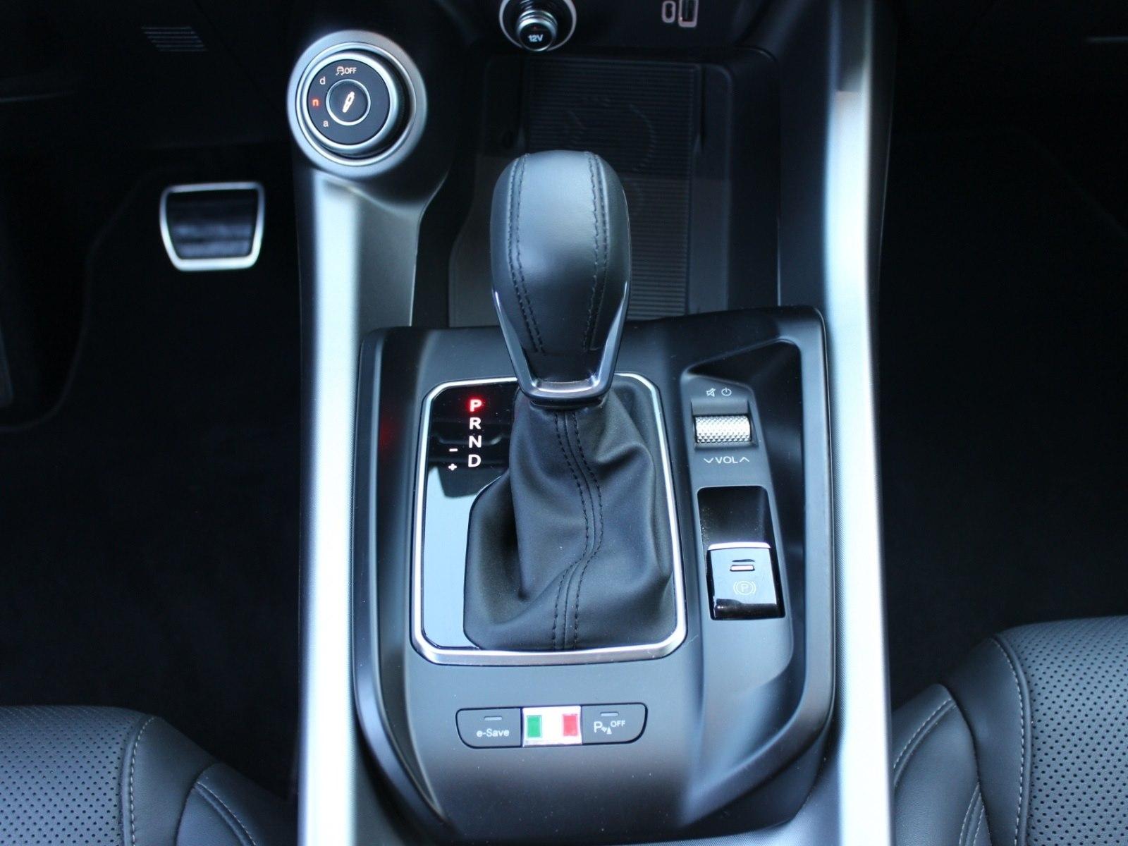 Alfa Romeo Tonale Veloce Plug-In-Hybrid AWD, миниатюра 13
