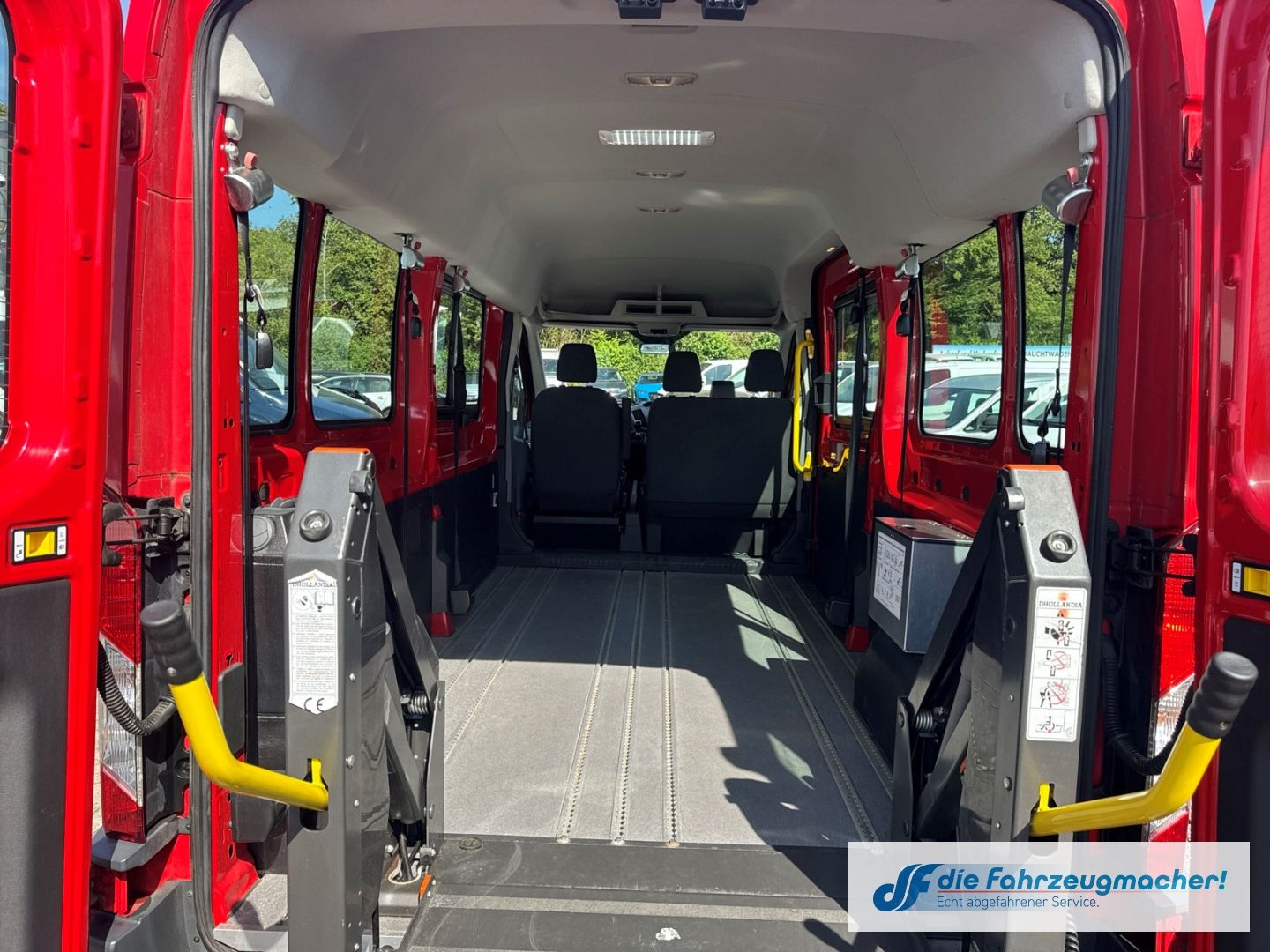 Fahrzeugabbildung Ford Transit Kombi 350 L3 Trend Temp Klima *7151 Exp