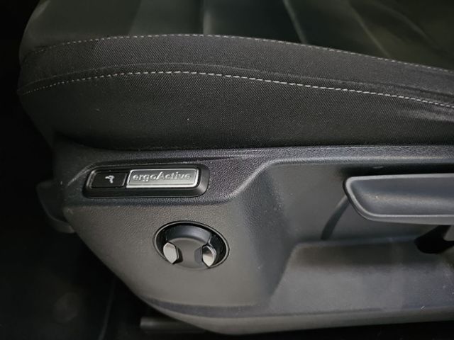 Fahrzeugabbildung Volkswagen Tiguan 1.5 TSI DSG Life AHK RFK El.HECKKL. APP S