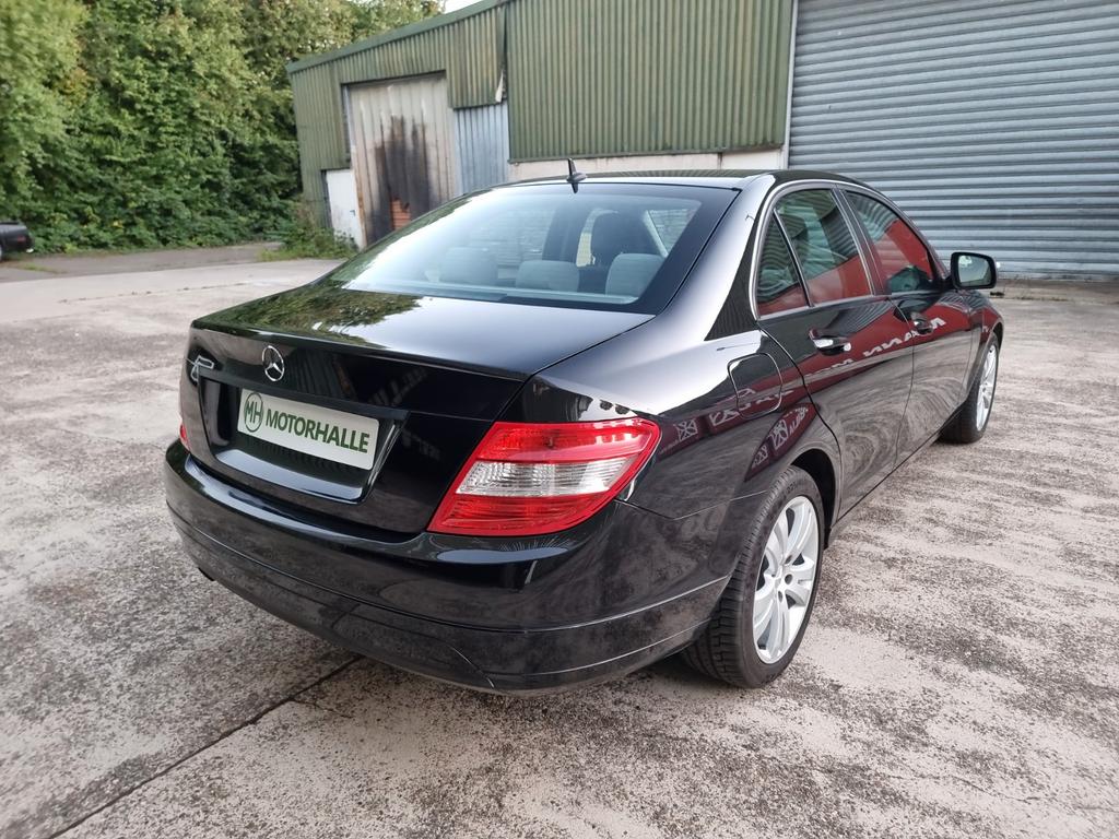 Mercedes-Benz C 180