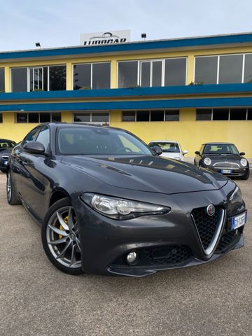 Alfa Romeo Giulia 2.2 Turbodiesel 136 CV AT8 Bus