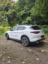 Alfa Romeo Stelvio 2.0 T Super Q4 Super! Inspektion&TÜV neu - Alfa Romeo in Wuppertal