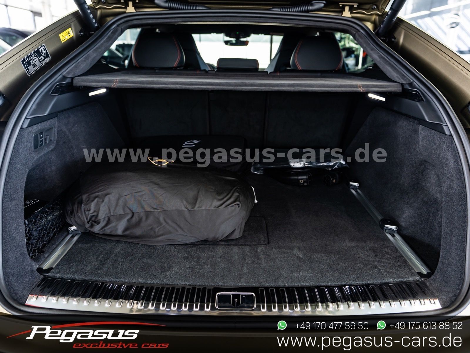 LAMBORGHINI Urus - 39