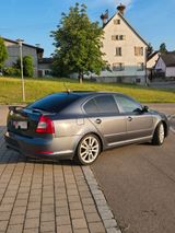 Skoda Octavia Lim. RS, Xenon, Navi, Teilleder - Skoda Octavia aus 2011