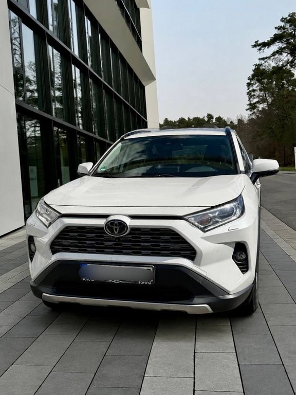 Image of Toyota RAV 4