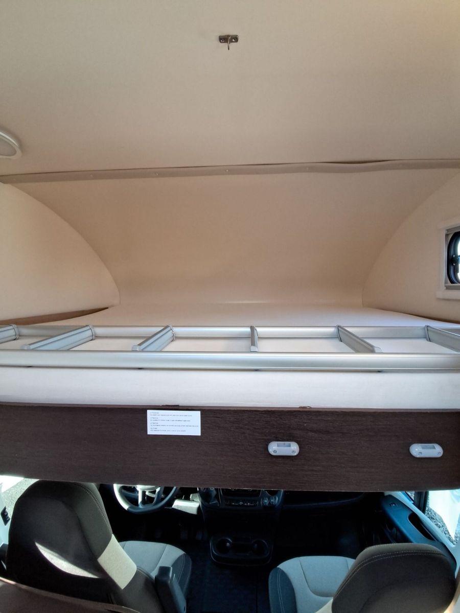 Fahrzeugabbildung Forster A 699 DVB Luftfederung Sat/TV Solar Markise