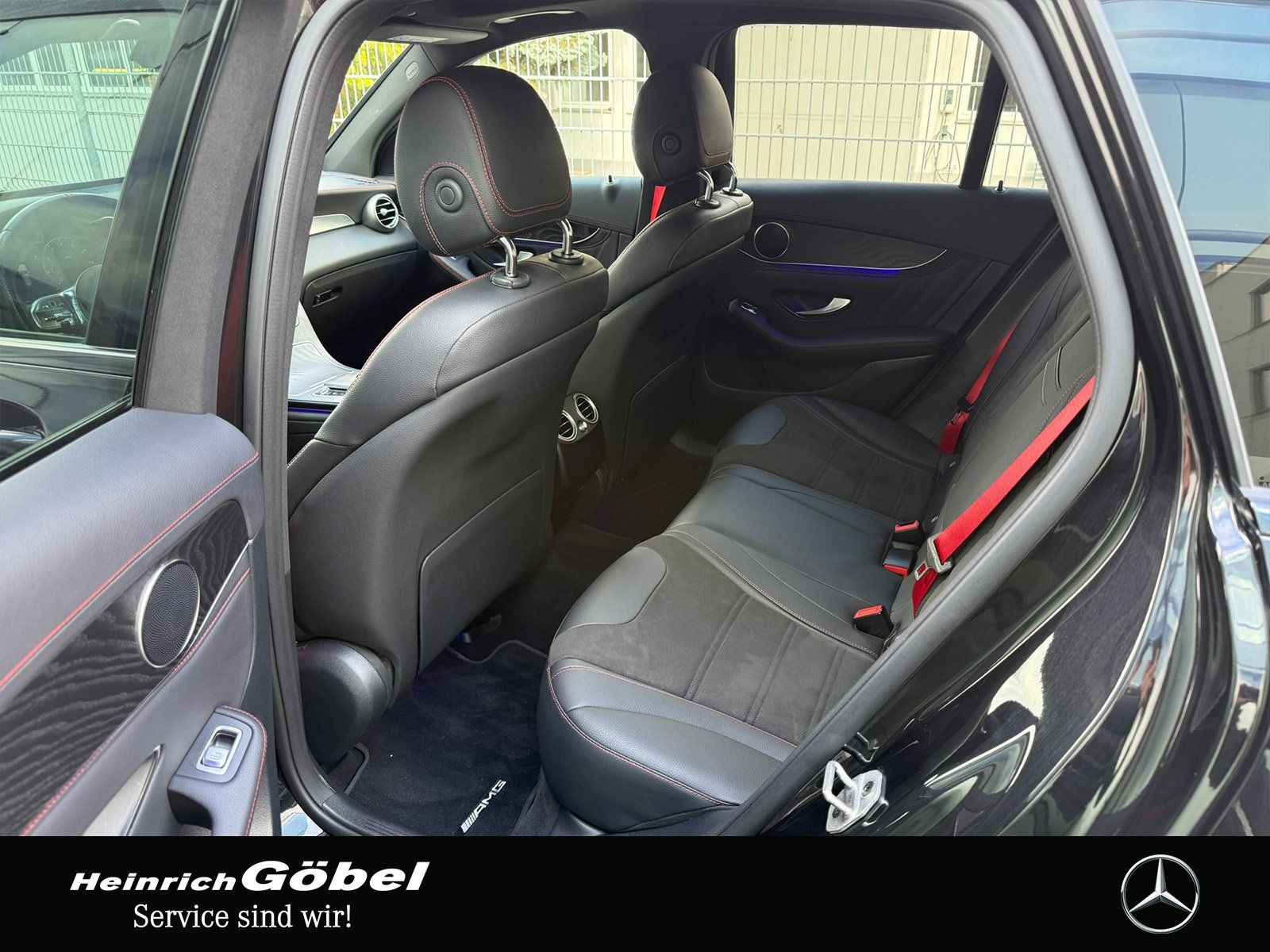 Fahrzeugabbildung Mercedes-Benz GLC 43 AMG*AHK*PANORAMA*AMBIENTE*NIGHTPAKET*