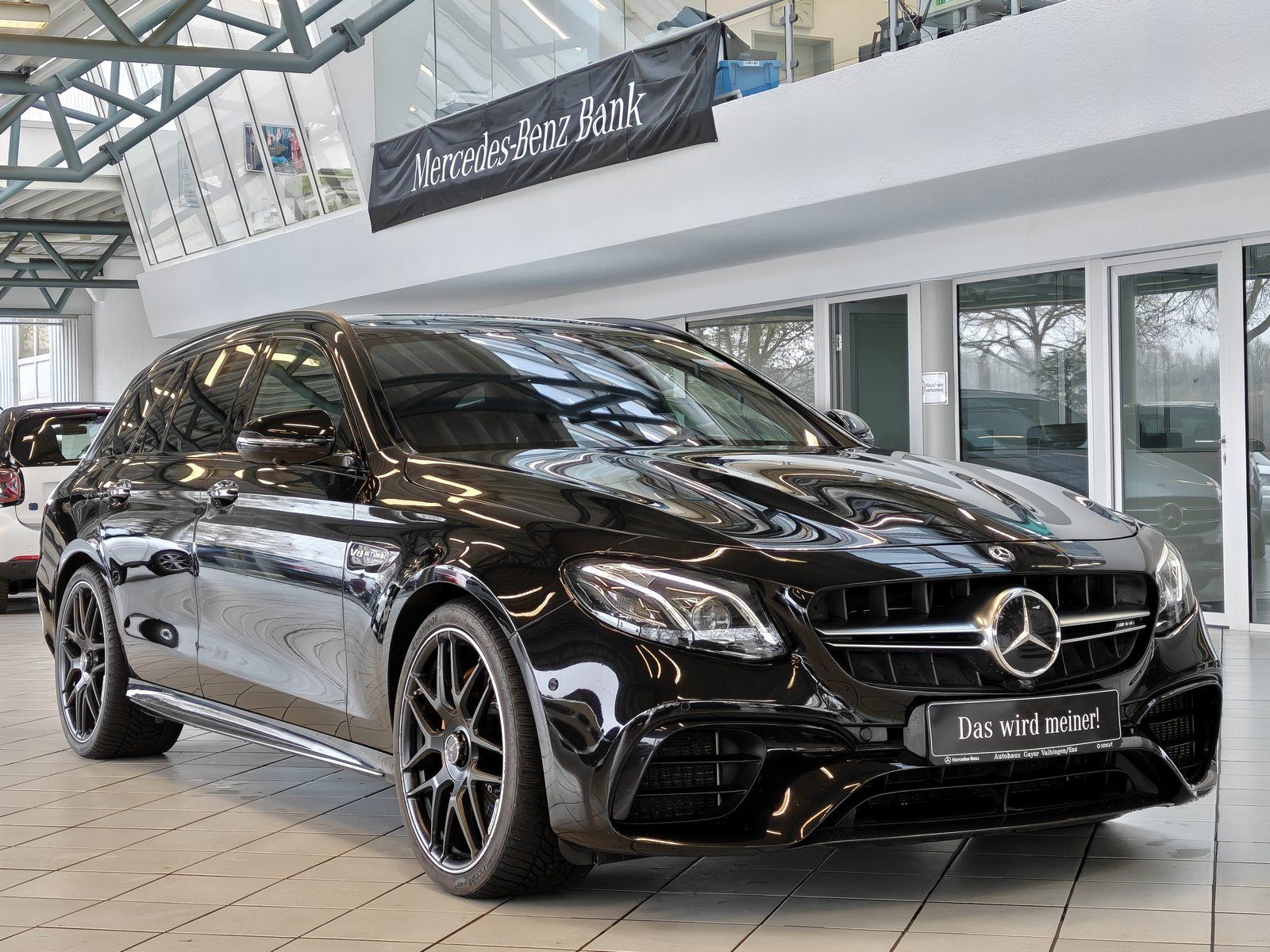 MERCEDES-BENZ E 63S AMG 4M+ PERF-AGA+DRIVERS+KERAMIK+STANDHEIZ