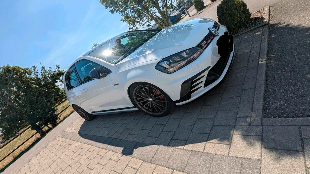 Image of Volkswagen Golf