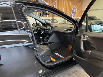 MYAUTOCENTER – Gebraucht- und Jahreswagen mit Werkstattservice in Pfaffenhofen Peugeot 2008 Allure *1. Hand*Kamera*Klima*Navi*SHZ*