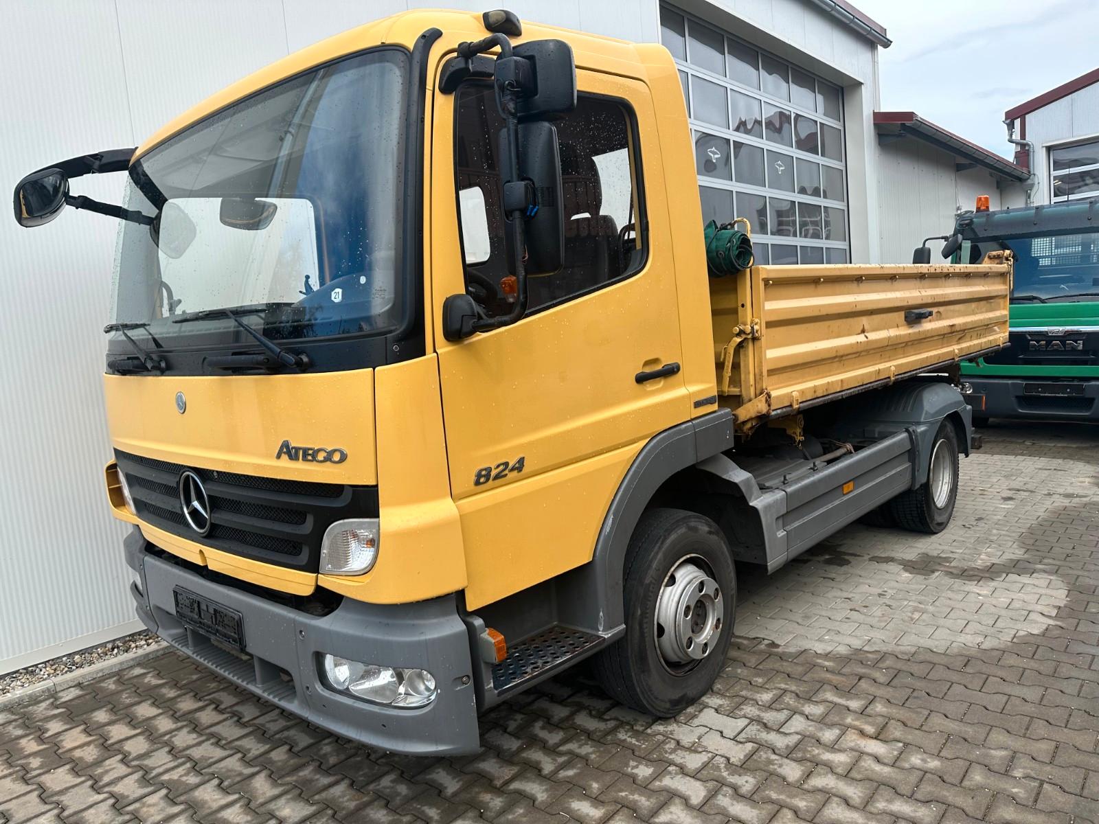 Mercedes-Benz Atego, MB 824 Volumenkipper, Plane ,Rindenmulch