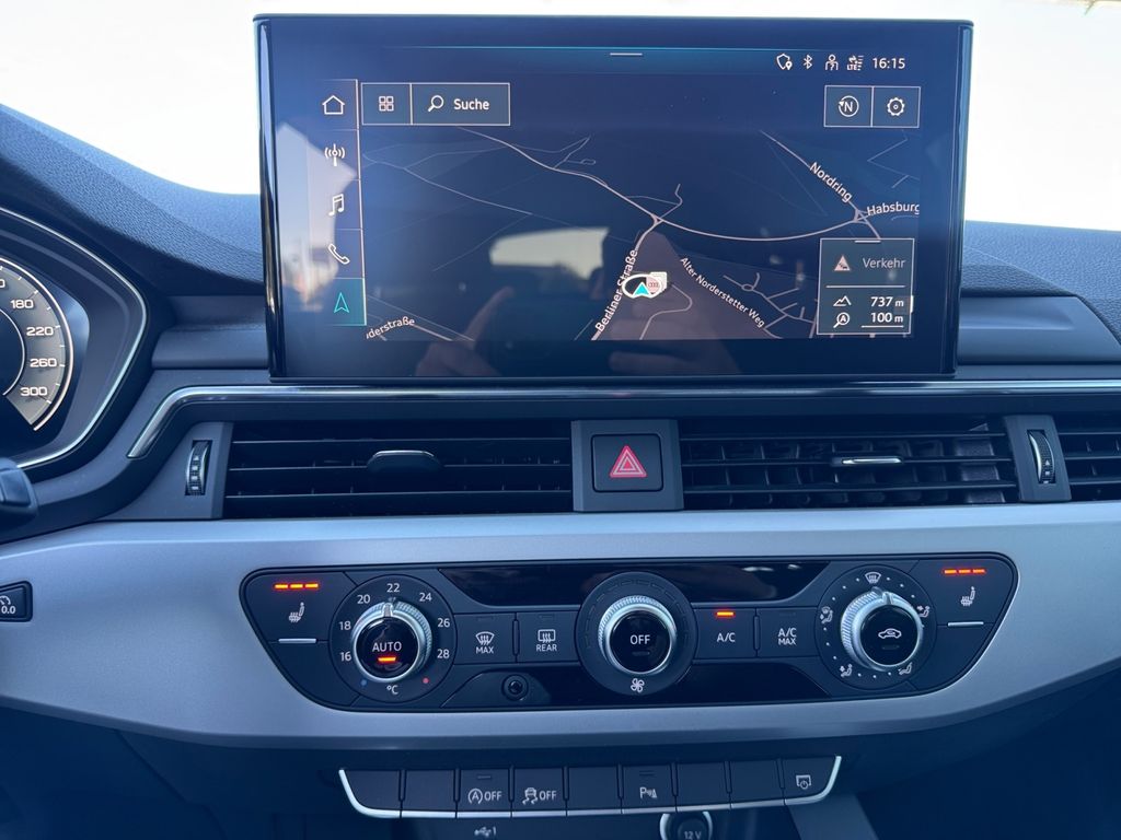 AUDI A4 2023