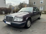 Mercedes-Benz Mercedes W124 300 E Oldtimer *Schiebed. *A... - Mercedes-Benz 300: W124 300e