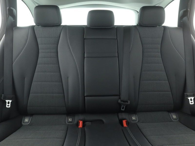 Fahrzeugabbildung Mercedes-Benz E 220 T d AVANTGARDE, Standheizung, MBUX Premium