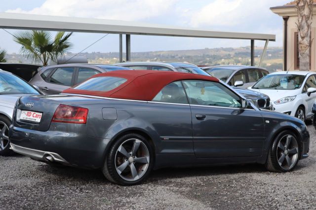 Audi A4 AUDI A4 S-LINE CABRIO 2.0 TDI