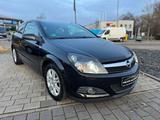Opel Astra H GTC Cosmo *Panorama*Xenon*Leder - Opel Astra aus 2007: H