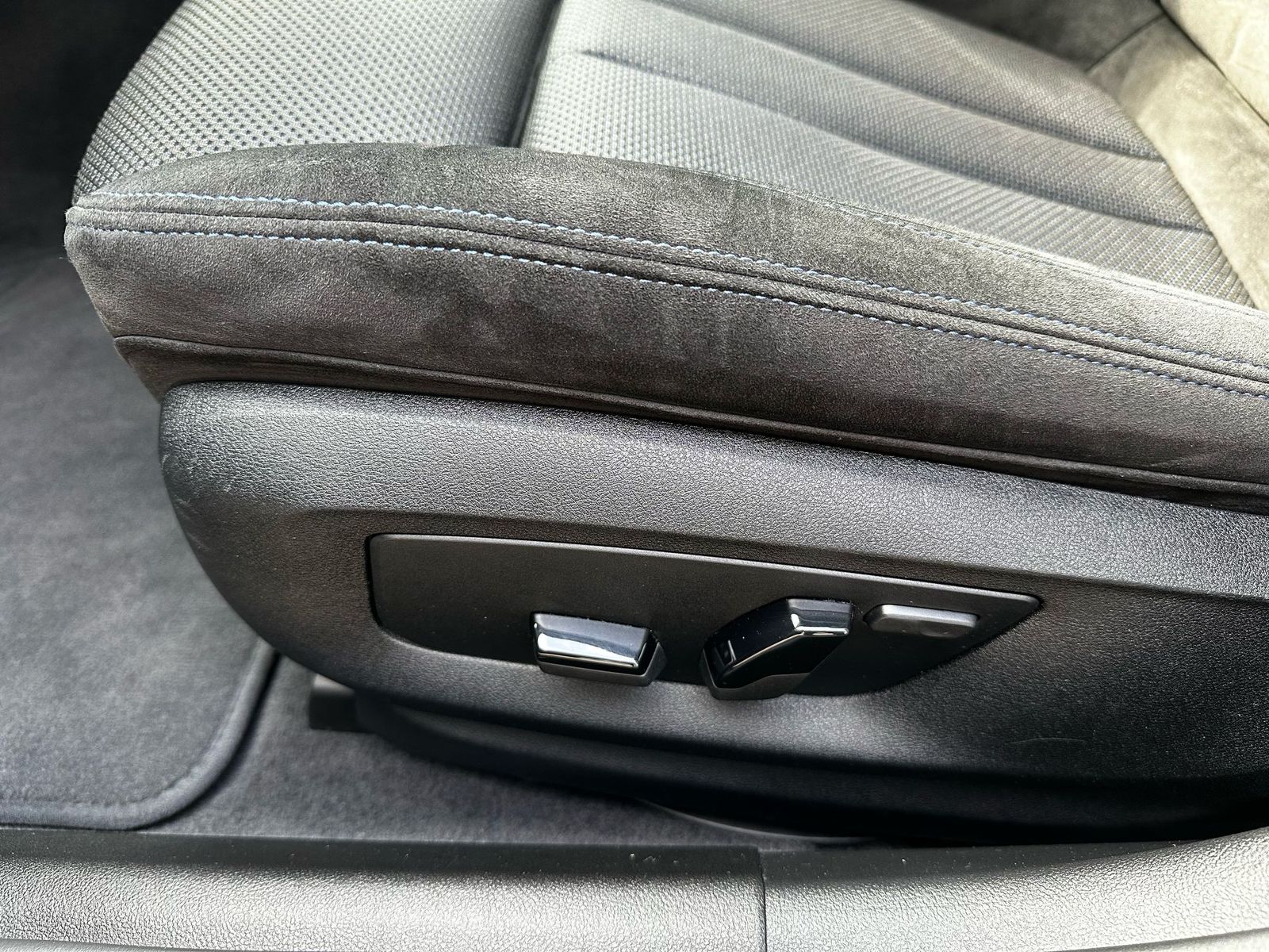 Fahrzeugabbildung BMW 520d Aut To Sport Aut M PAKET+SHADOW+VIRTU+PROF+
