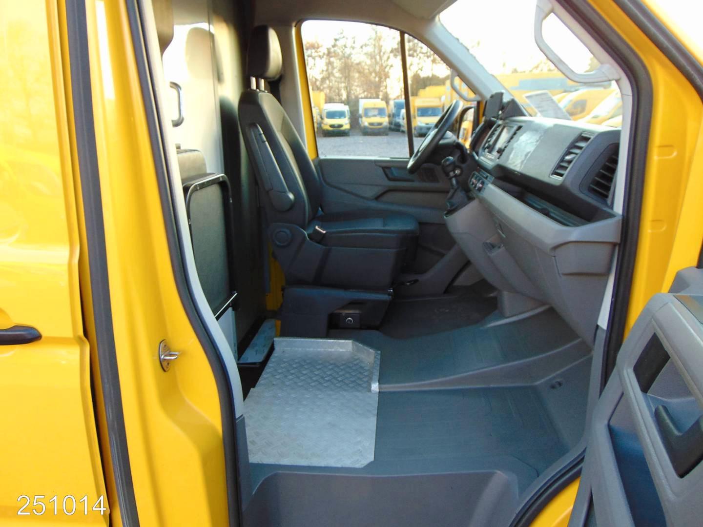 Volkswagen Crafter 35 2.0 TDI 140ch - Porte de communication intérieure - Clim - Régulateur - Camera