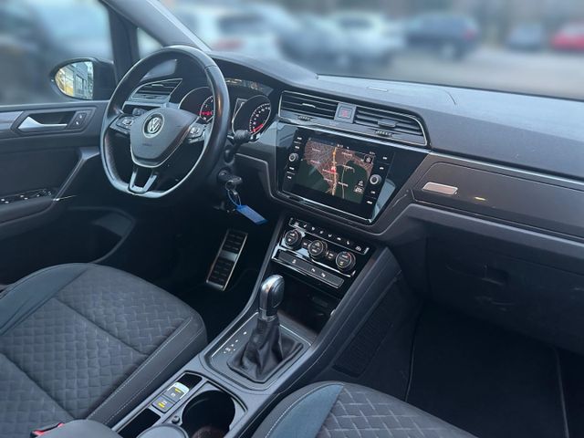 Touran IQ.DRIVE 1.5 TSI DSG ACC Navi 7-Sitzer PD