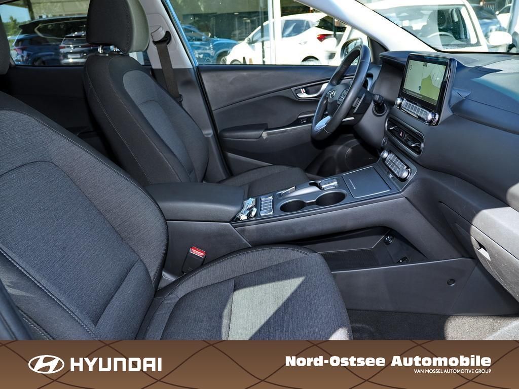 Fahrzeugabbildung Hyundai KONA TREND ELEKTRO 2WD KAMERA PDC ACC KLIMA SHZ
