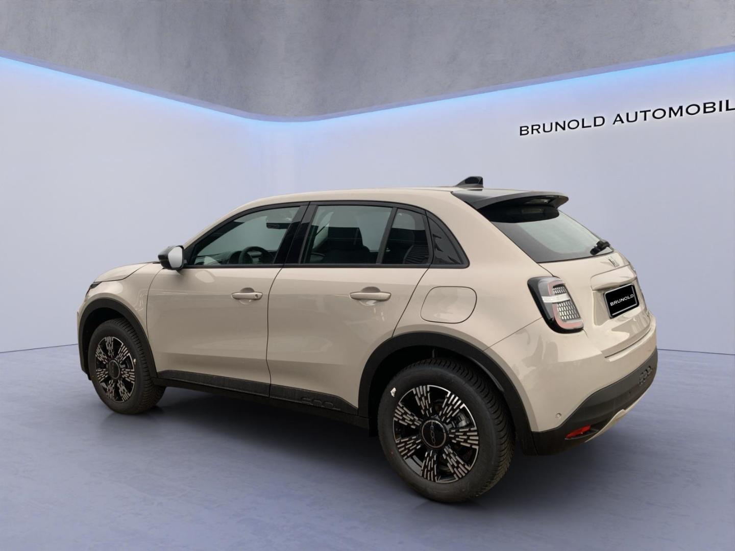 Fiat 600 1.2 Hybrid Business Edition Kamera AppleCarP