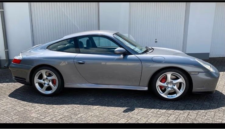 Porsche 996