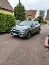 Hyundai ix35  AHK  Tüv bis Juli 2026 - Hyundai ix35 aus 2014 mit Diesel-Antrieb: Geländewagen